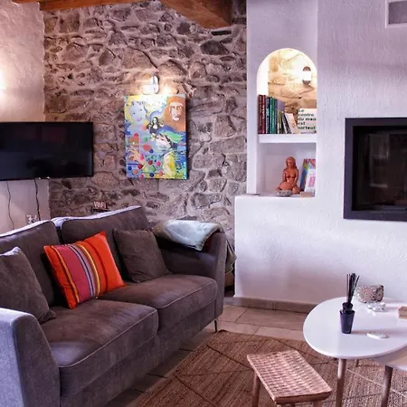 Les Galets De L Agly, 6 Ch, 12 Couchages Semaine Ou We Famille Amis Copains Le Vivier
