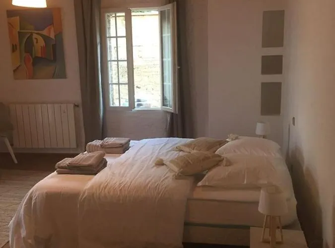 Hébergement de vacances Authentique Demeure Les Galets De L'agly 6 12 Couchages Le Vivier